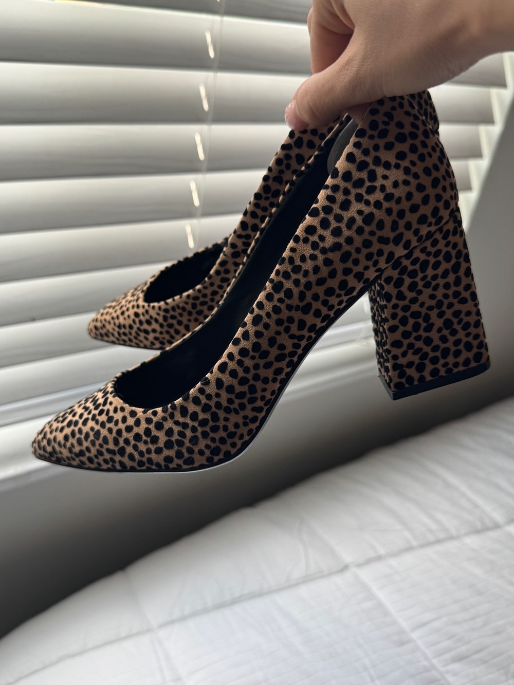 Sole Society cheetah print pointed toe block heels size 8